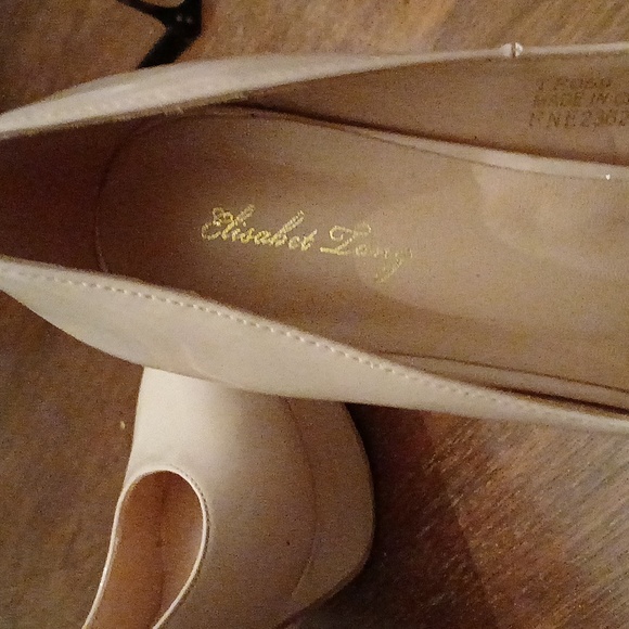 Nude Patent Leather Heels - Picture 2 of 5